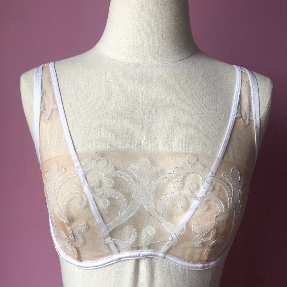 ✨SALE✨Agent Provocateur peach&white Haylie bra